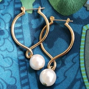 VTG hoop earrings with dangling pearls, gold tone